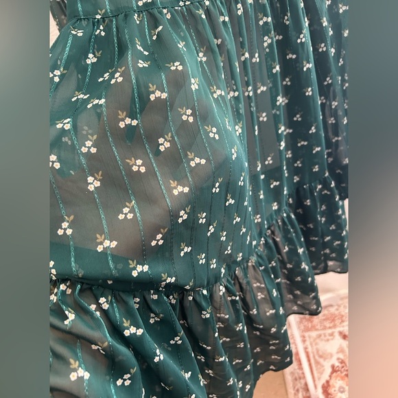 ON 34th Green Floral Dress size s - Picture 3 of 6